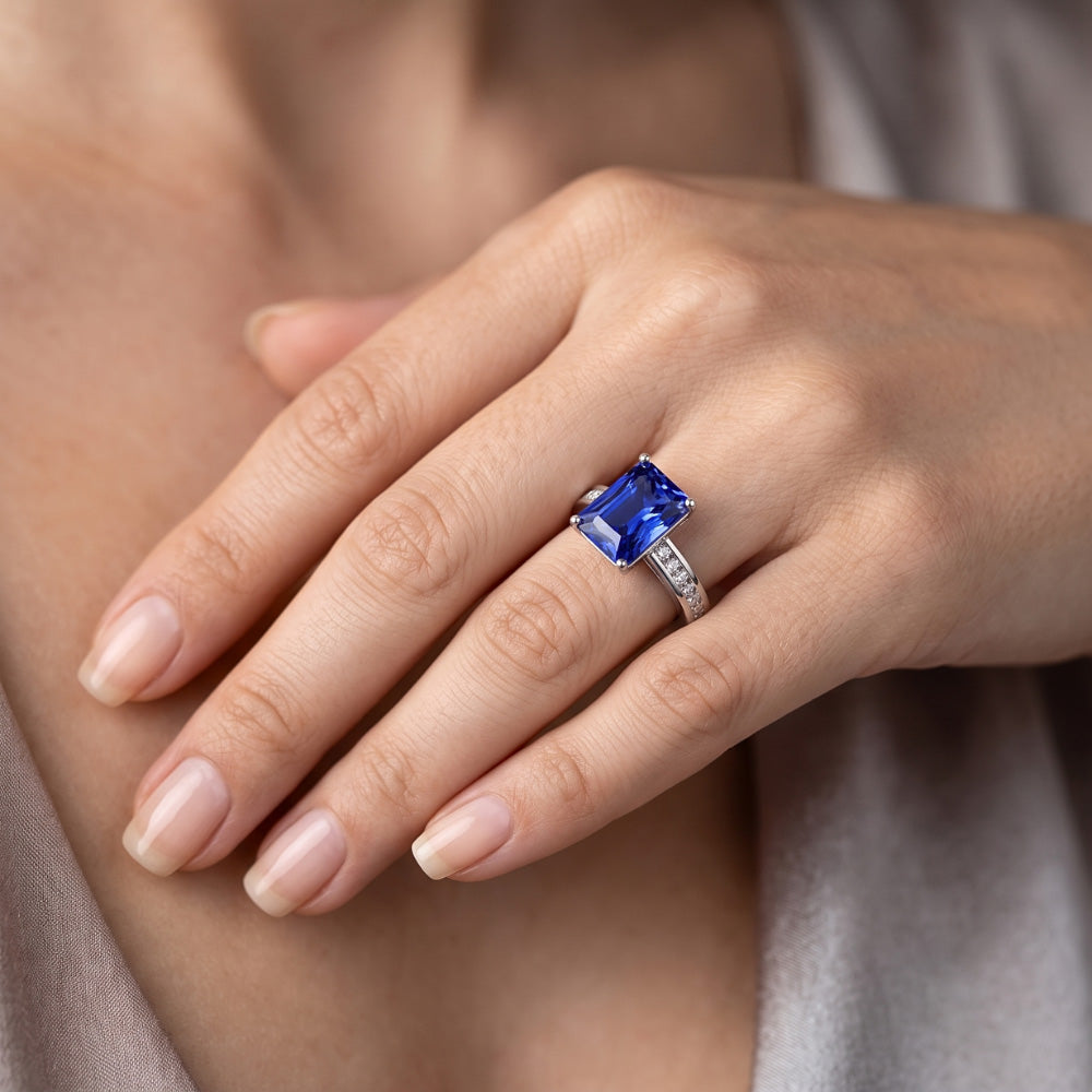Goldener Jubiläumsring mit blauem Saphir, 4 Karat, Natürlicher Diamant ( nicht im Labor gezüchtet )en in Kanalfassung