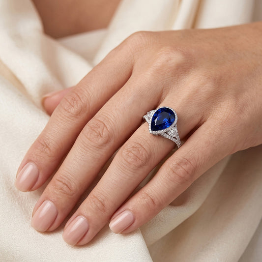 Halo Goldring blauer Saphir mit Natürlicher Diamant ( nicht im Labor gezüchtet )-Seitensteinen 4,50 Karat