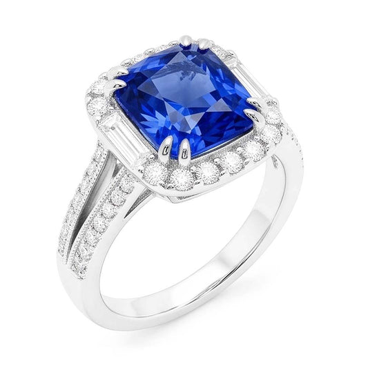 Halo Saphir Ring Baguette & Runde Akzente 4,50 Karat Split Shank