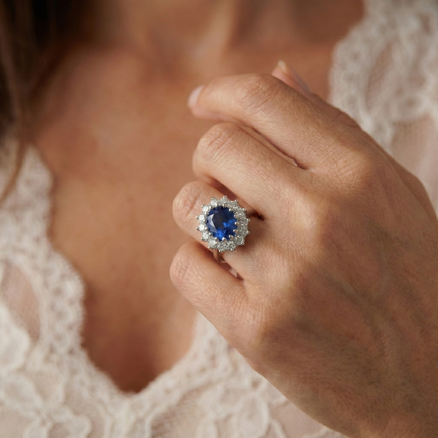 Luxuriöser Kornblumenblauer Saphir Edelstein-Ring 3,50 Karat – Rückansicht