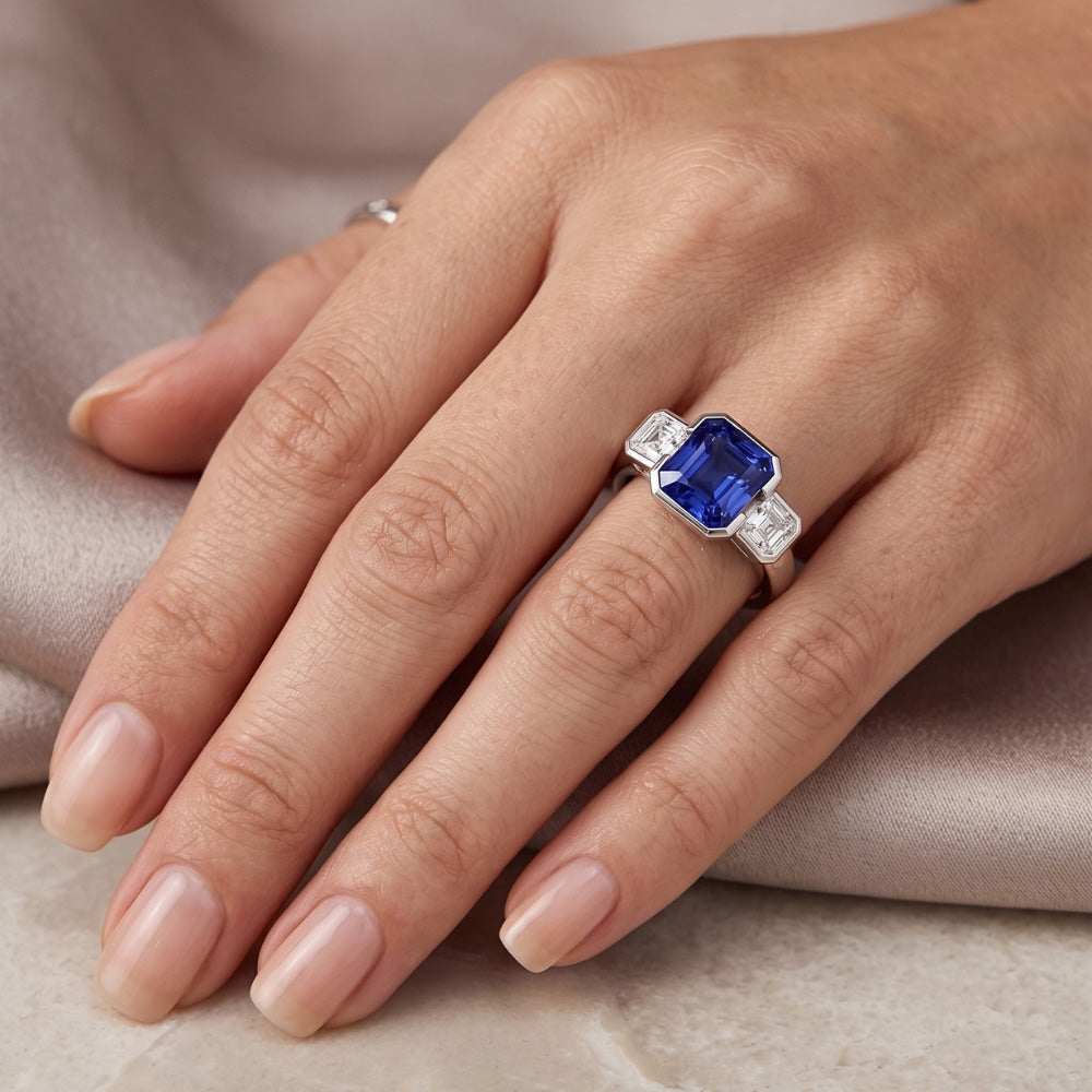 Jubiläumsring Asscher Natürlicher Diamant ( nicht im Labor gezüchtet ) Radiant Sapphire 3 Karat 3 Stein