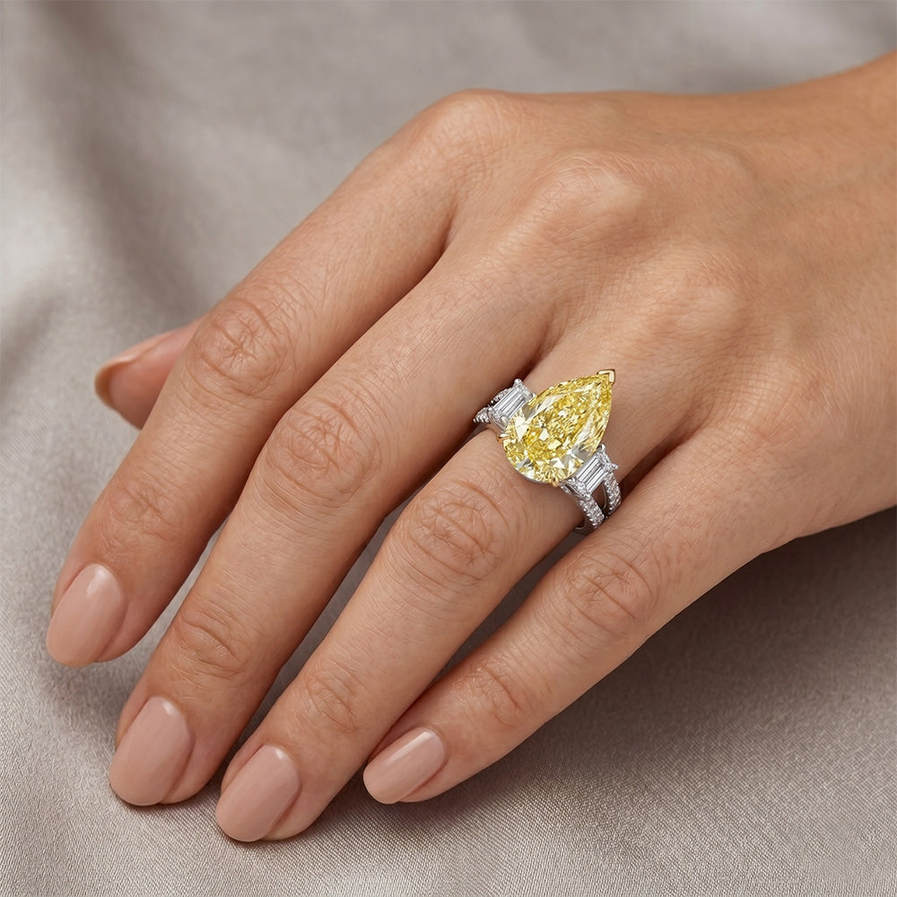 Kanariengelber Diamant VVS Reinheit Dreisteinring 4 Karat in