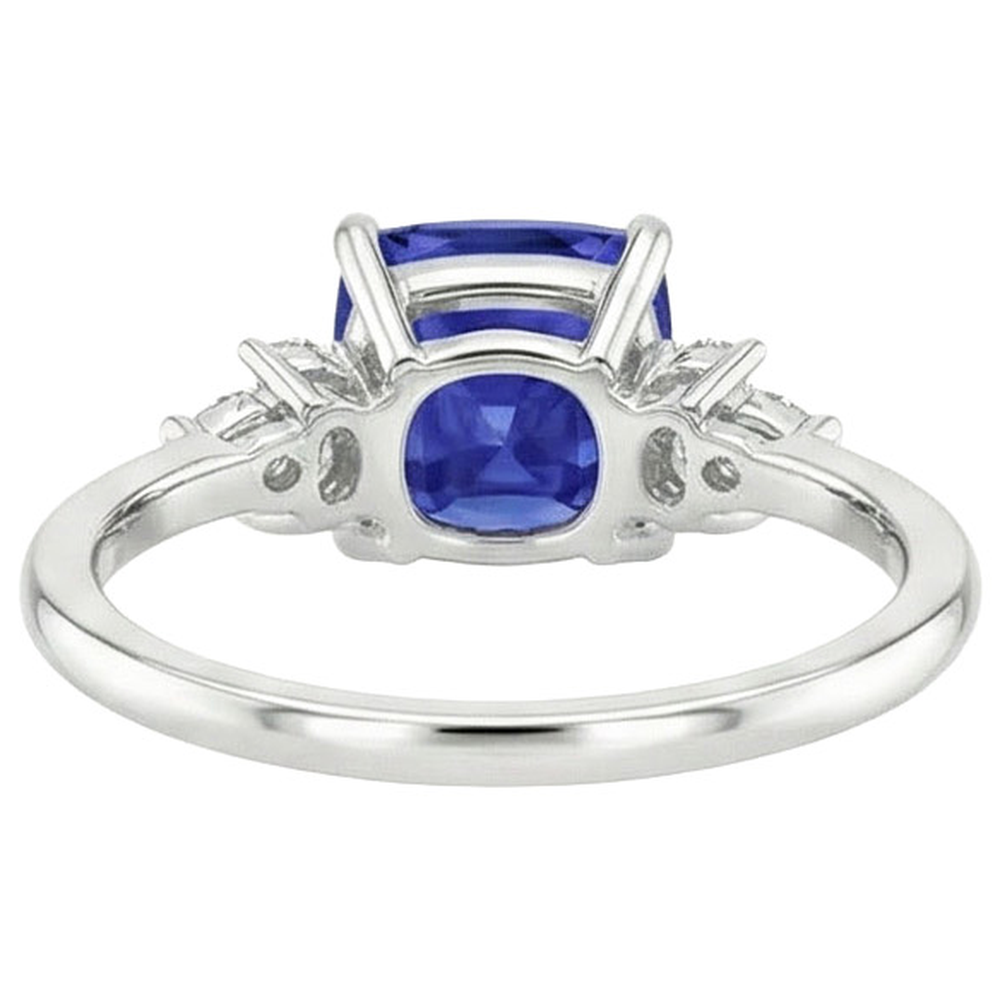 echter marquise saphir 3.25Karat ring auf Weiß