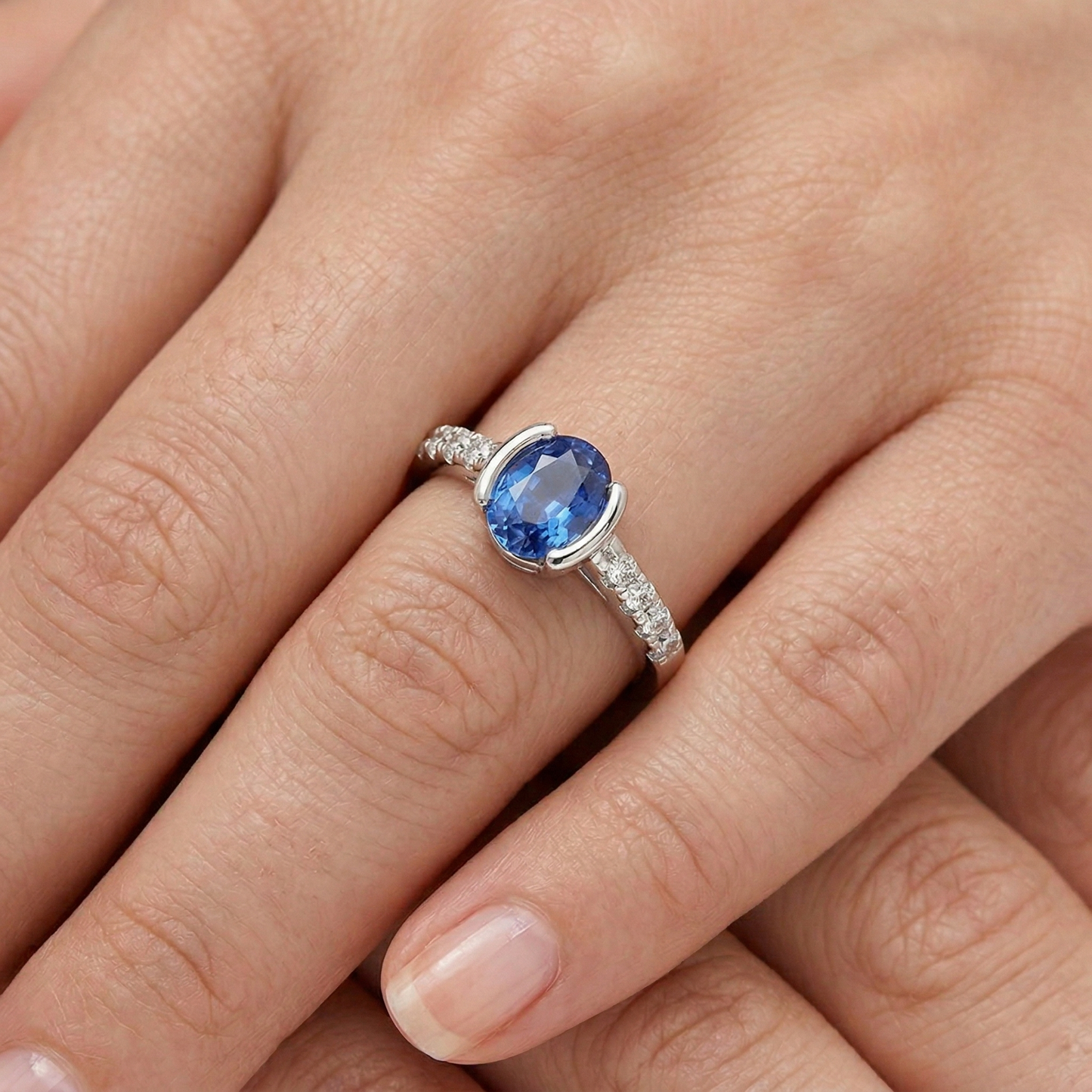 echter oval saphir 1.41Karat ring mit Diamantbesatz