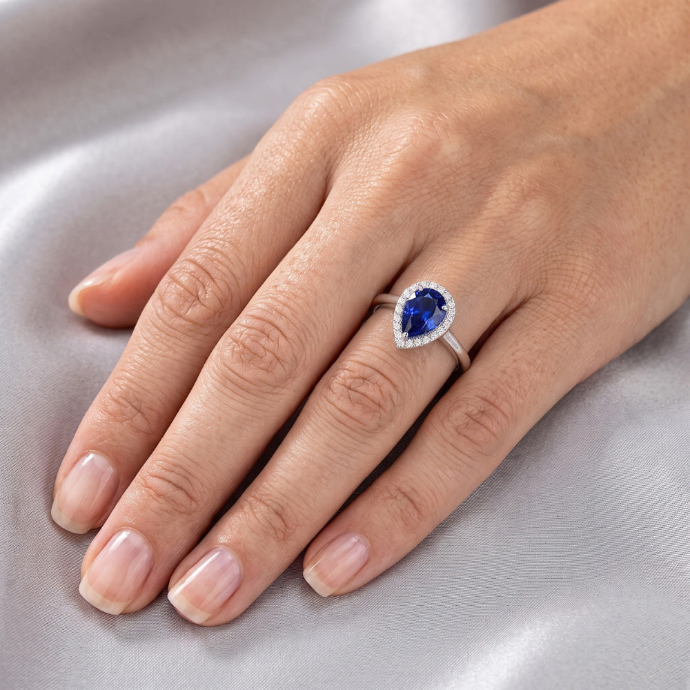 Luxuriöser 2-Karat Royalblauer Saphir Farbstein-Ring