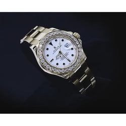 Mittelgroße Yachtmeister Rolex-Uhr mit Diamant-Lünette und weißem Zifferblatt