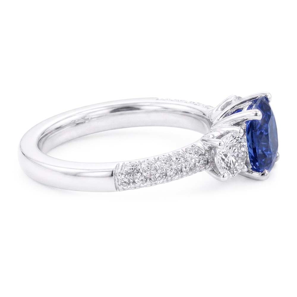 Natürlicher Diamant ( nicht im Labor gezüchtet ) 3 Steine Stil Kissen Sri Lanka Saphir Ring 3,50 Karat