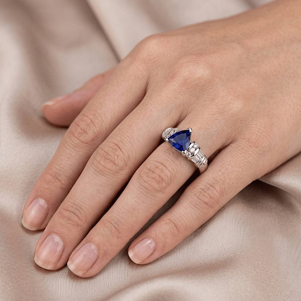 Natürlicher Diamant ( nicht im Labor gezüchtet )schmuck Trillion Saphir Ring 2 Karat 14K Weißgold