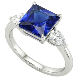 Natürlicher Princess Ceylon Saphir & Birne Aus der Erde Abgebauter Natürlicher Diamant 3 Stein Ring 4 Karat