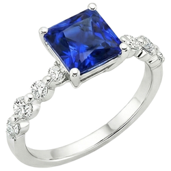 Neu Gold Princess Cut Natürlicher Blauer Saphir Mit Akzenten Ring 4 Karat