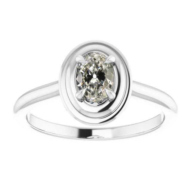 Old Mine Cut Edler Diamant Ring in 14 Karat Weißgold – Hauptansicht