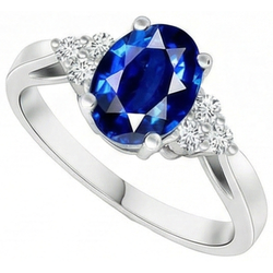 Ovaler Ceylon-Saphir-Aus der Erde Abgebauter Natürlicher Diamant-Ring 6 Karat Weißgold mit geteiltem Schaft