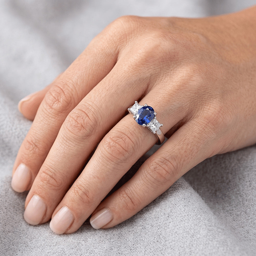 Ovaler Princess Schliff 2,25 Kt Ceylon Saphir Aus der Erde Abgebauter Natürlicher Diamanten Ring Weißgold 14K