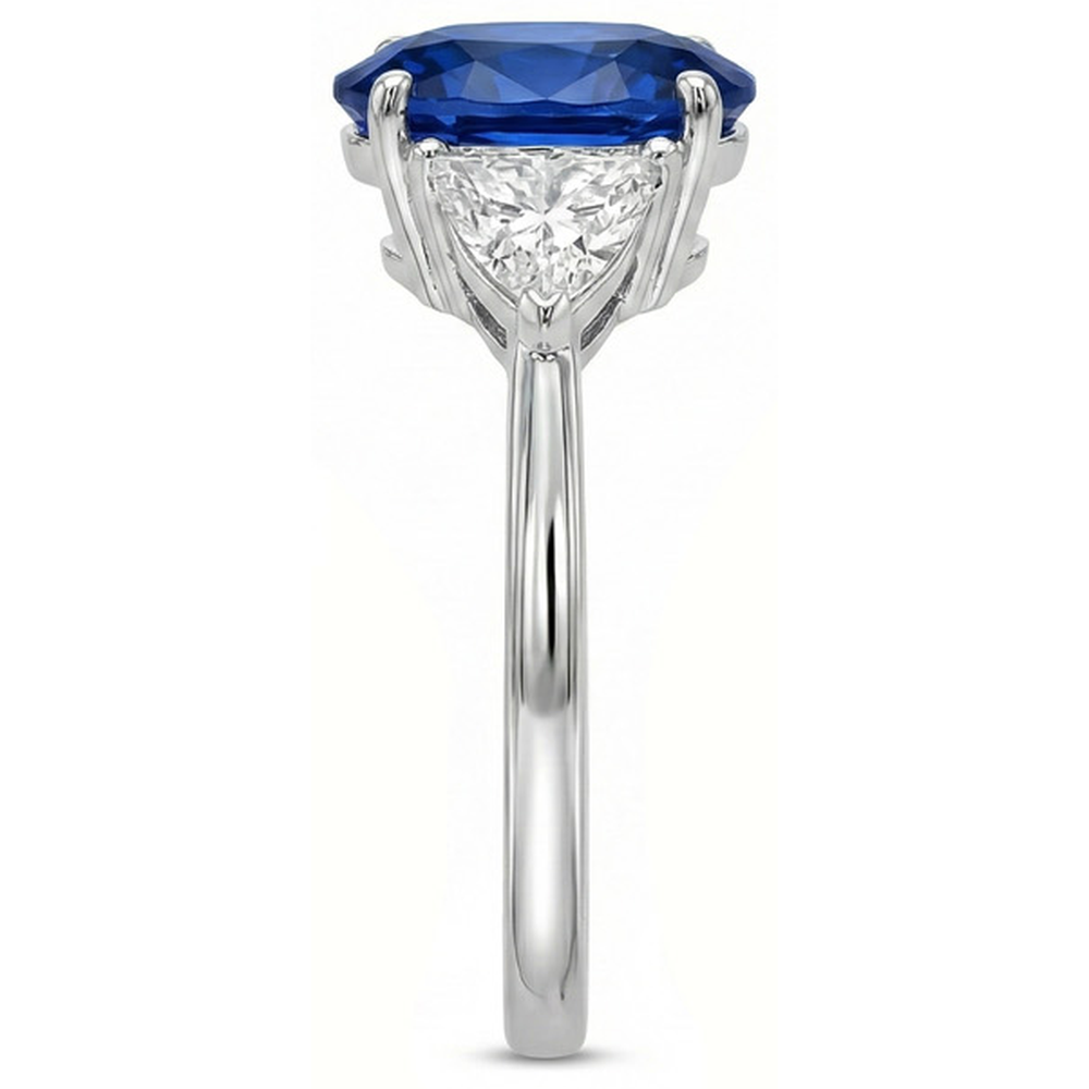 Ovaler Ring mit 3.50 ct. und Trillion Ceylon-Saphir-Aus der Erde Abgebauter Natürlicher Diamanten in Weißgold