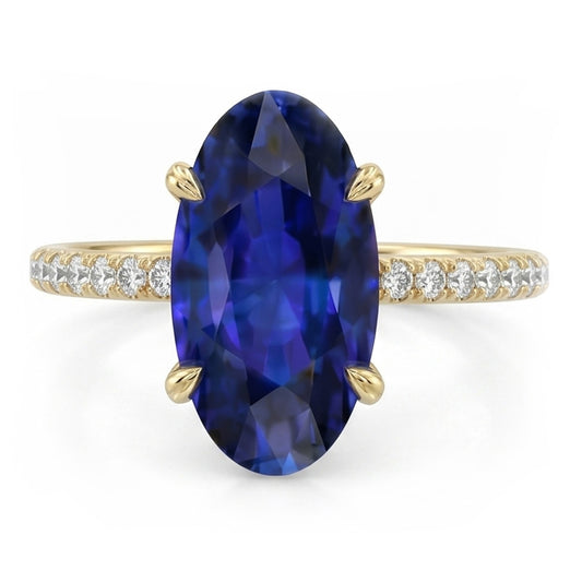 Ovaler blauer Saphirring aus Gelbgold mit Akzenten 4 Karat