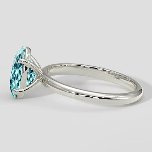 Ovaler Solitärring aus bläulichem Paraiba, 3 Karat