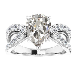 2 Karat Diamant Solitär mit Seitensteinen in 14K Weißgold