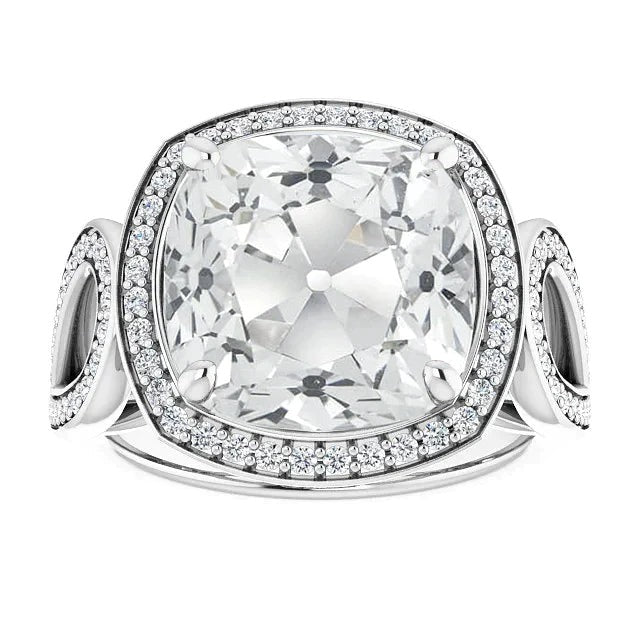 Riesiger 13-Karat-Ring mit Natürliche Kissendiamant