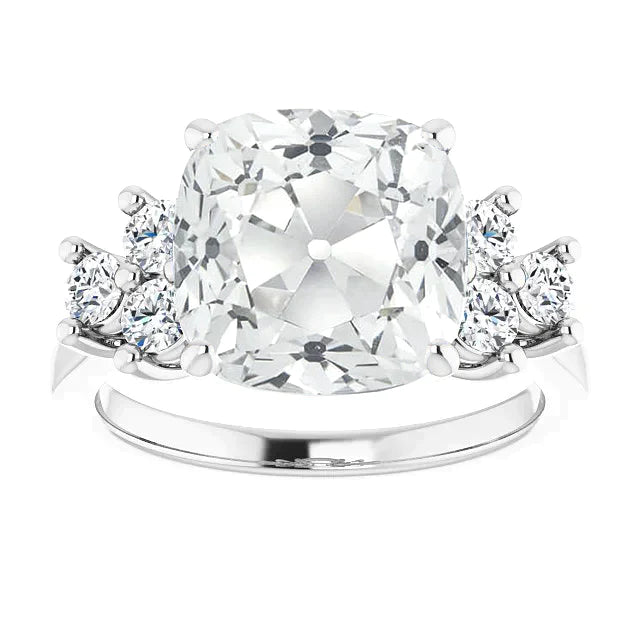 Ring mit 8ct Kissen und rundem Echt Diamant