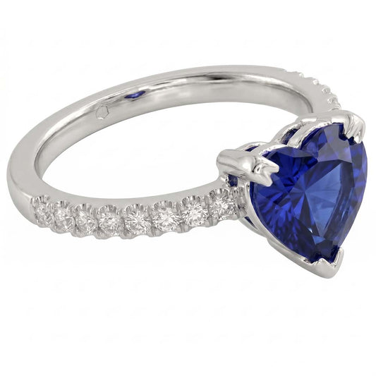 Ring mit Aus der Erde Abgebauter Natürlicher Diamanten im Herz- und Rundschliff 2.30 Kt. Blauer Saphir Weißgold 14K