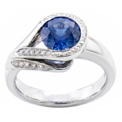Ring mit blauem Saphir und Aus der Erde Abgebauter Natürlicher Diamanten im Rundschliff 2.50 ct Weißgold 14K