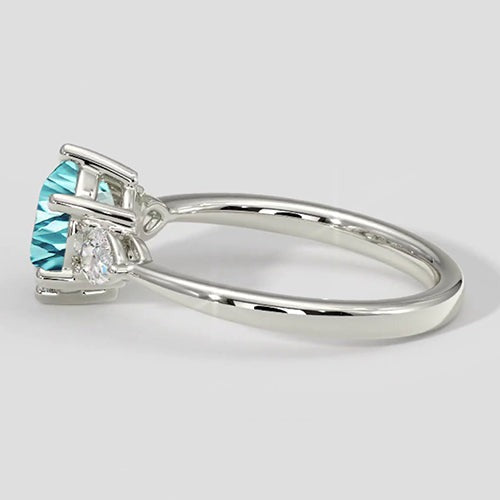 Ring mit elektrisierendem bläulichem Paraiba-Turmalin und Diamant