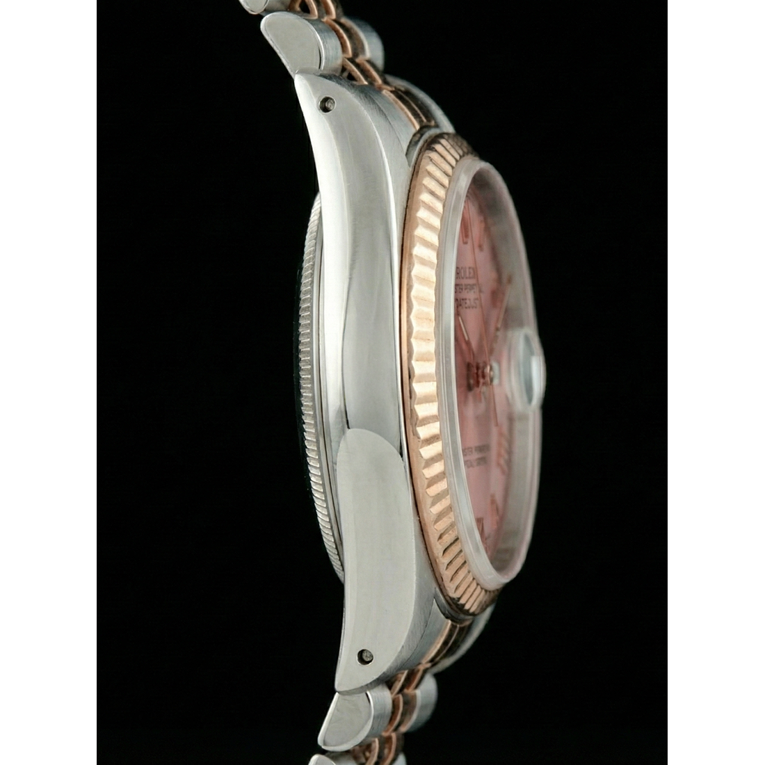 Rolex Datejust Damenuhr aus Edelstahl und Golden mit geriffelter Lünette und römischem Zifferblatt