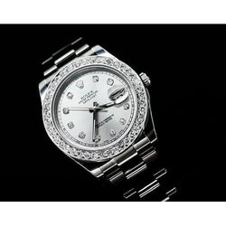 Rolex-Uhr aus Edelstahl mit Diamantlünette, silbernes Diamantzifferblatta