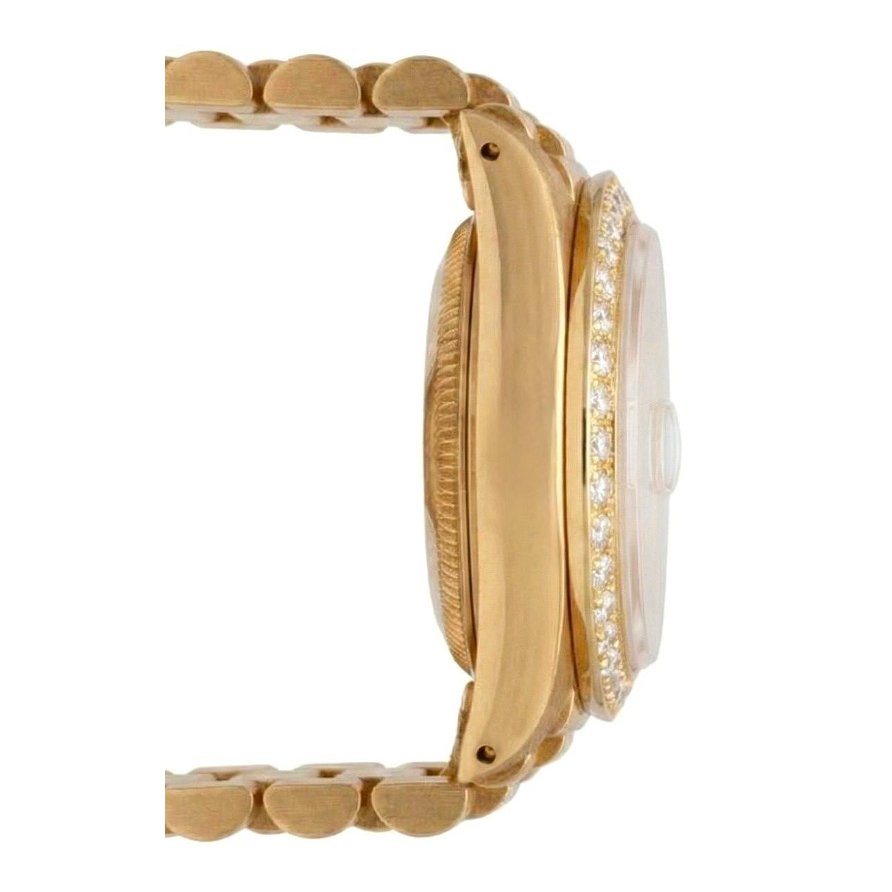 Rolex-Uhr im Präsidentenstil mit schwarzem Diamant-Zifferblatt und Lünette von Datejust