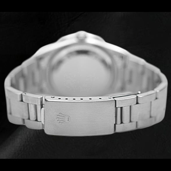 Zeitloser Edelstein Rolex Karat – Schrägansicht