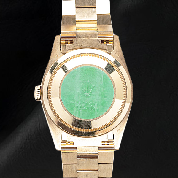 Natürlicher Edelstein Rolex – Schrägansicht