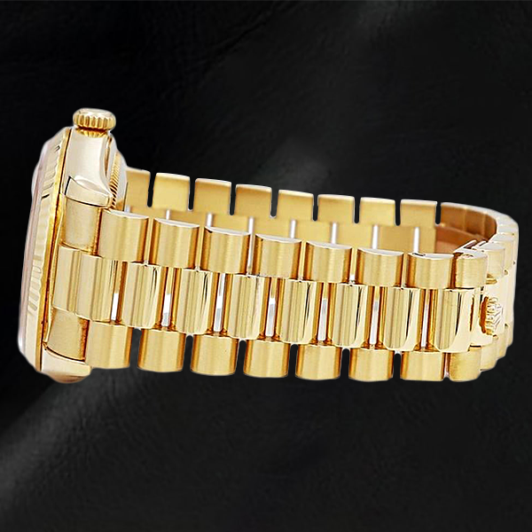 Rolex Yellow Gold mit Brillant – Seitenansicht