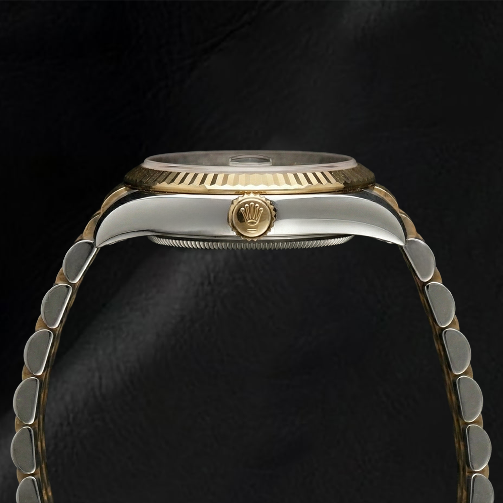 Rolex Two Tone mit Zuchtperle – Schrägansicht