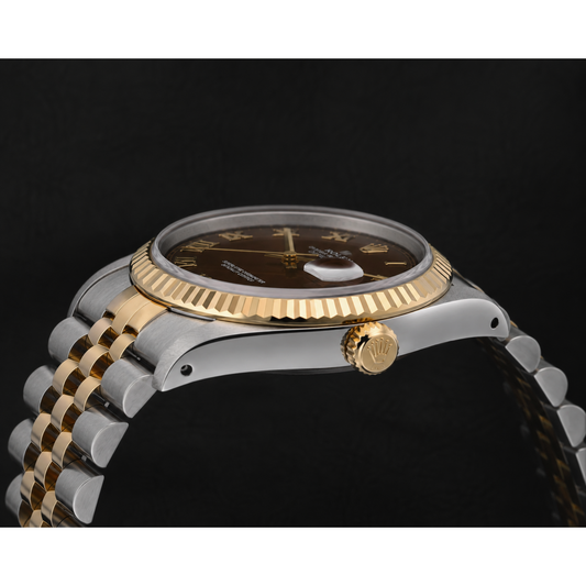 Rolex Datejust Damenuhr, 31 mm, zweifarbig, schokoladenbraun, römische Ziffern.