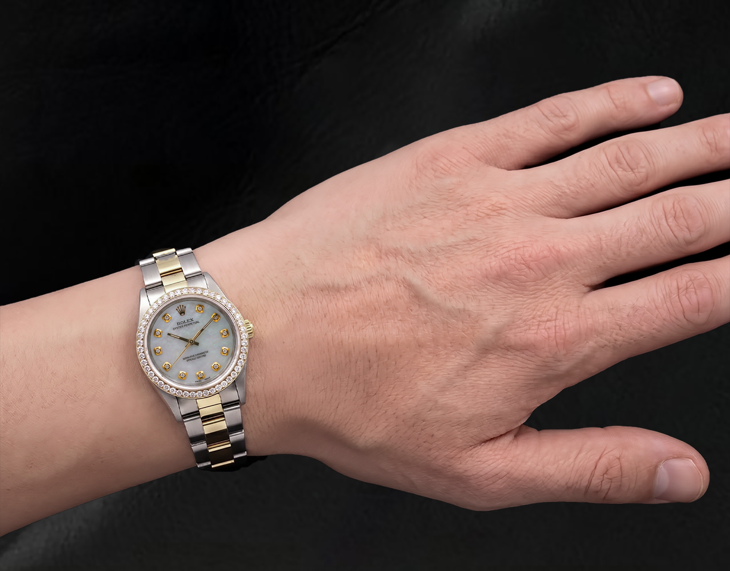 Rolex 14233 Bicolor Uhr 34 mm mit Diamantzifferblatt aus weißem Perlmutt