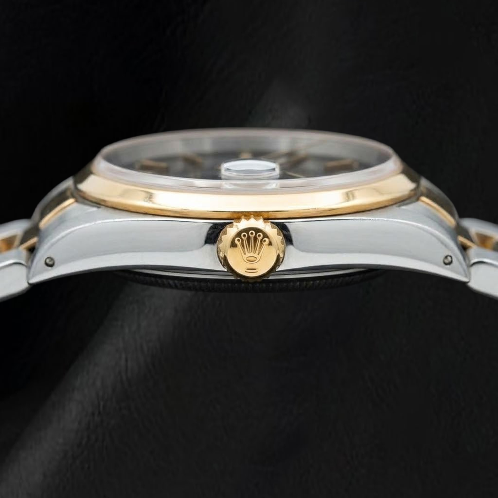 Rolex 16203 Datejust 36 mm Armbanduhr, schwarzes Zifferblatt mit Stabindizes, Bicolor Oyster-Armband