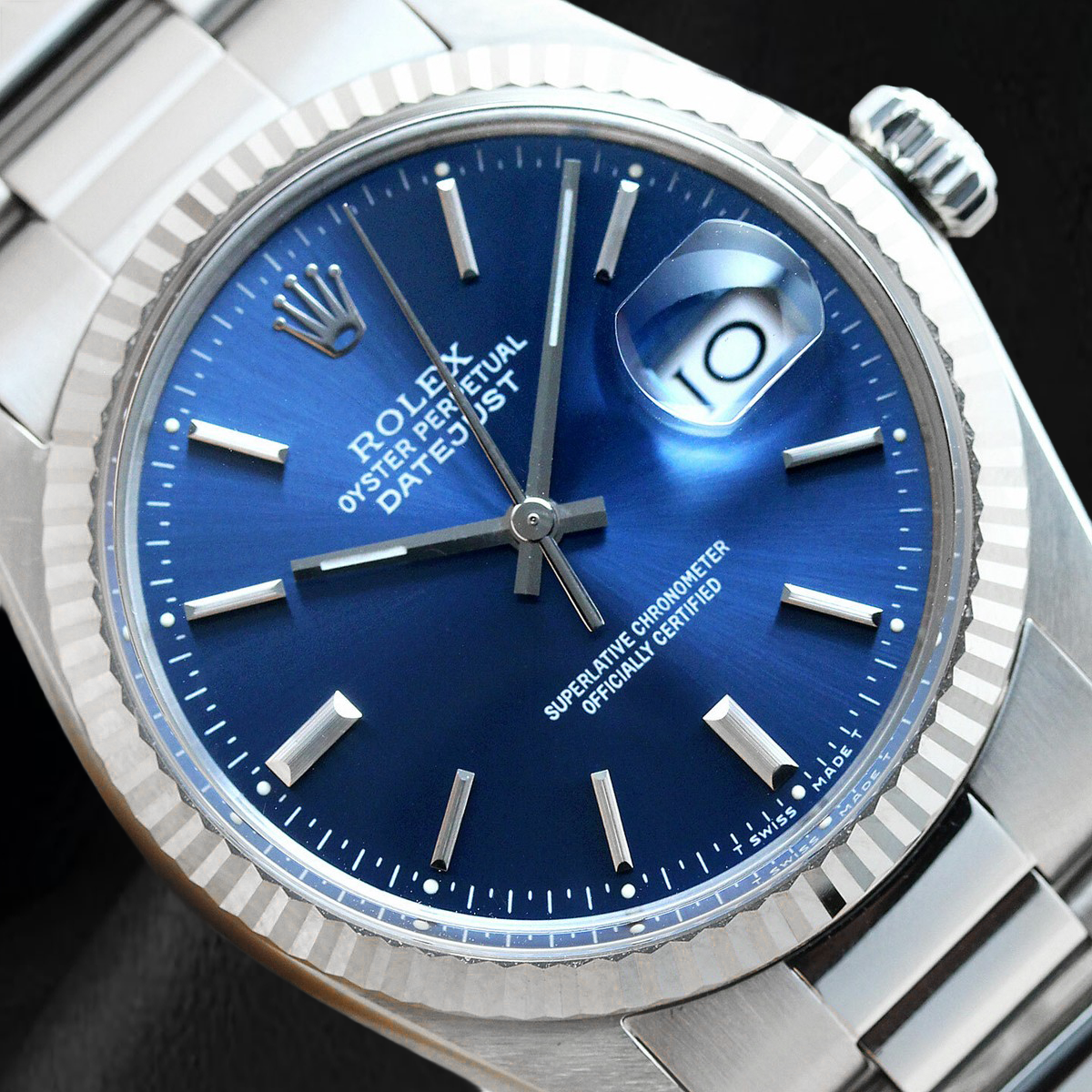 Rolex Datejust 36 mm Uhr aus Edelstahl mit geriffelter Lünette und blauem Zifferblatt mit Stabindizes