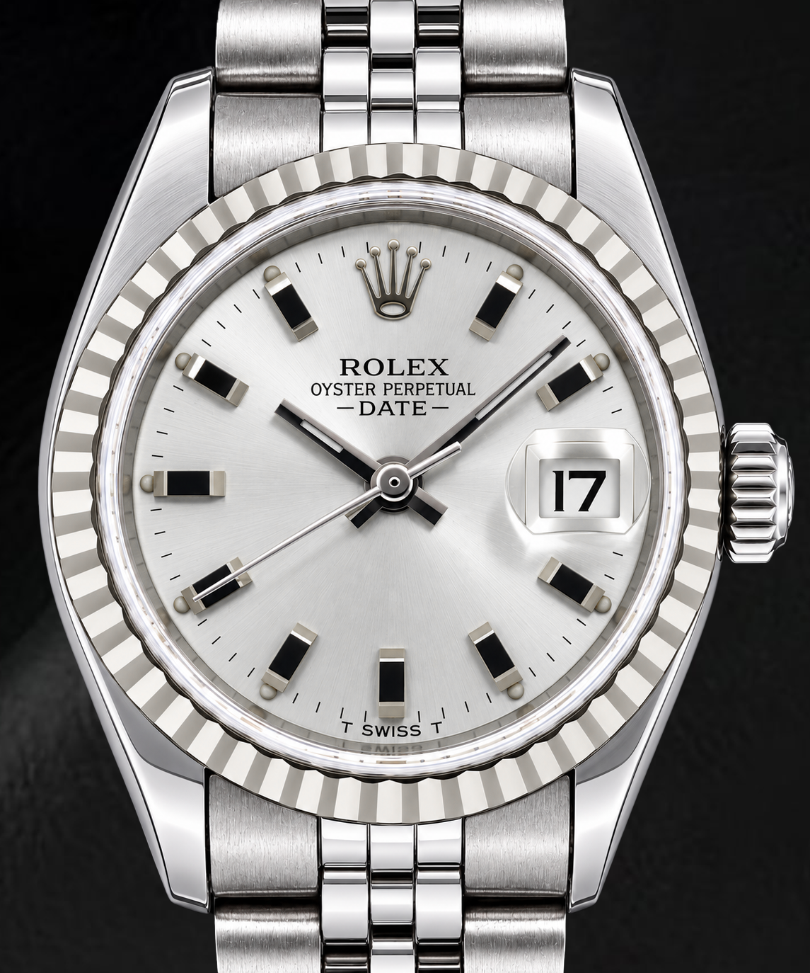 Rolex Date 6924 26 mm Edelstahluhr mit silbernem Zifferblatt mit leuchtenden Stabindizes
