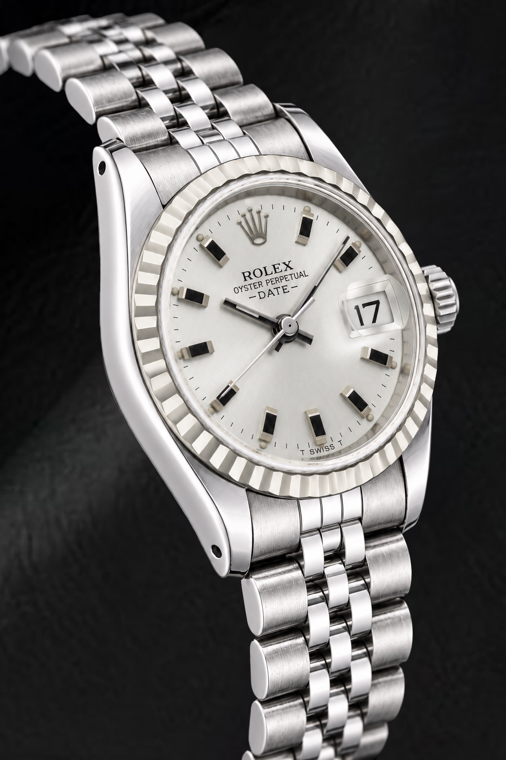 Rolex Date 6924 26 mm Edelstahluhr mit silbernem Zifferblatt mit leuchtenden Stabindizes