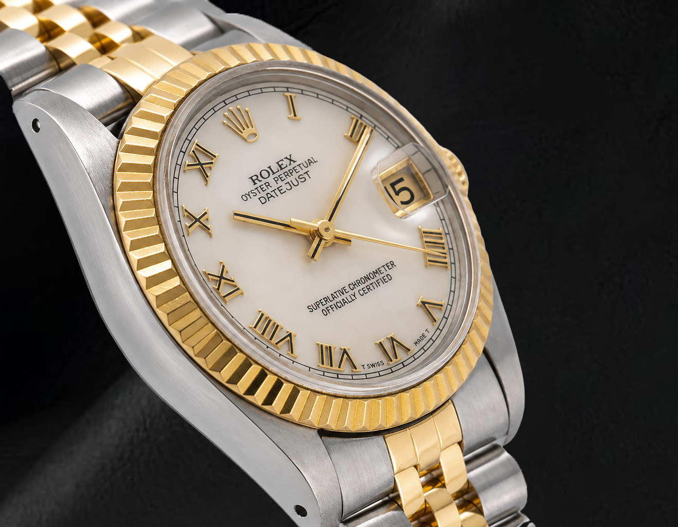 Rolex Datejust 68273 31 mm Bicolor Uhr mit elfenbeinfarbenem Zifferblatt und römischen Ziffern