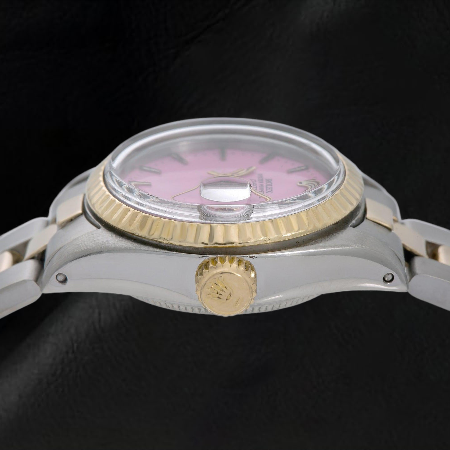 Rolex Datejust 69173 26 mm Uhr Rosa Zifferblatt Geriffelte Lünette Bicolor Oyster-Armband