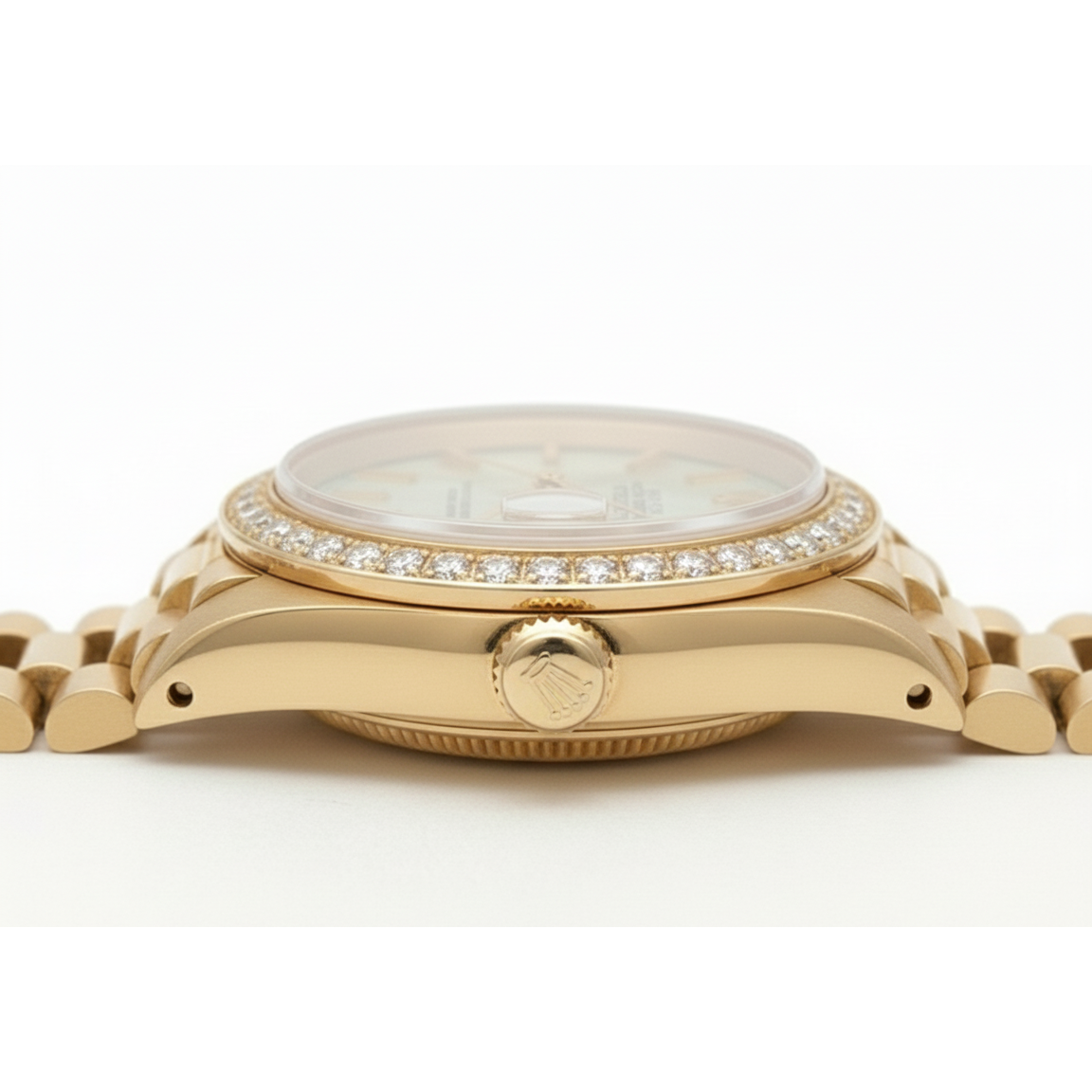 Rolex Datejust, weißes römisches Zifferblatt, Diamantlünette, Präsidentenstil, Gold