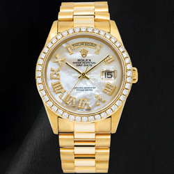 Rolex Day-Date 18238 36 mm Gelbgold Uhr mit Diamantzifferblatt aus weißem Perlmutt und römischen Ziffern