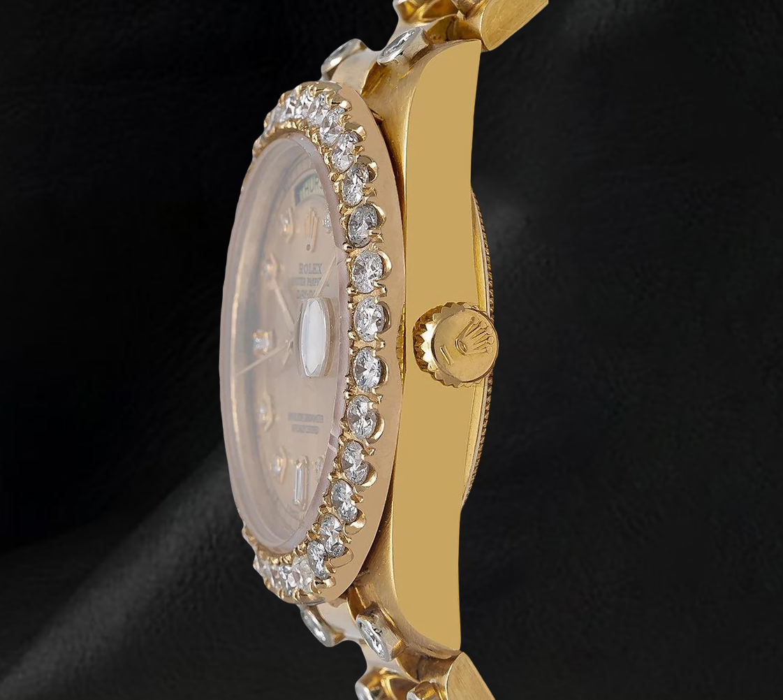 Rolex Day-Date 18038 36 mm Uhr aus 18 Karat Gelbgold mit Champagner-Diamantzifferblatt