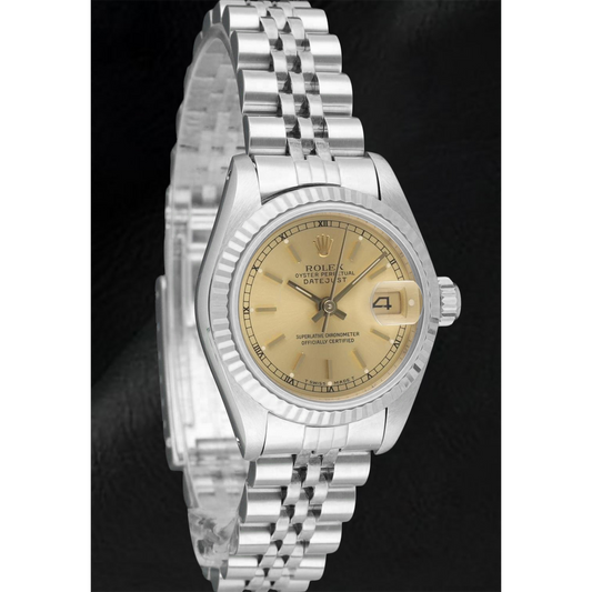 Erdgewonnener Edelstein Rolex – Frontansicht