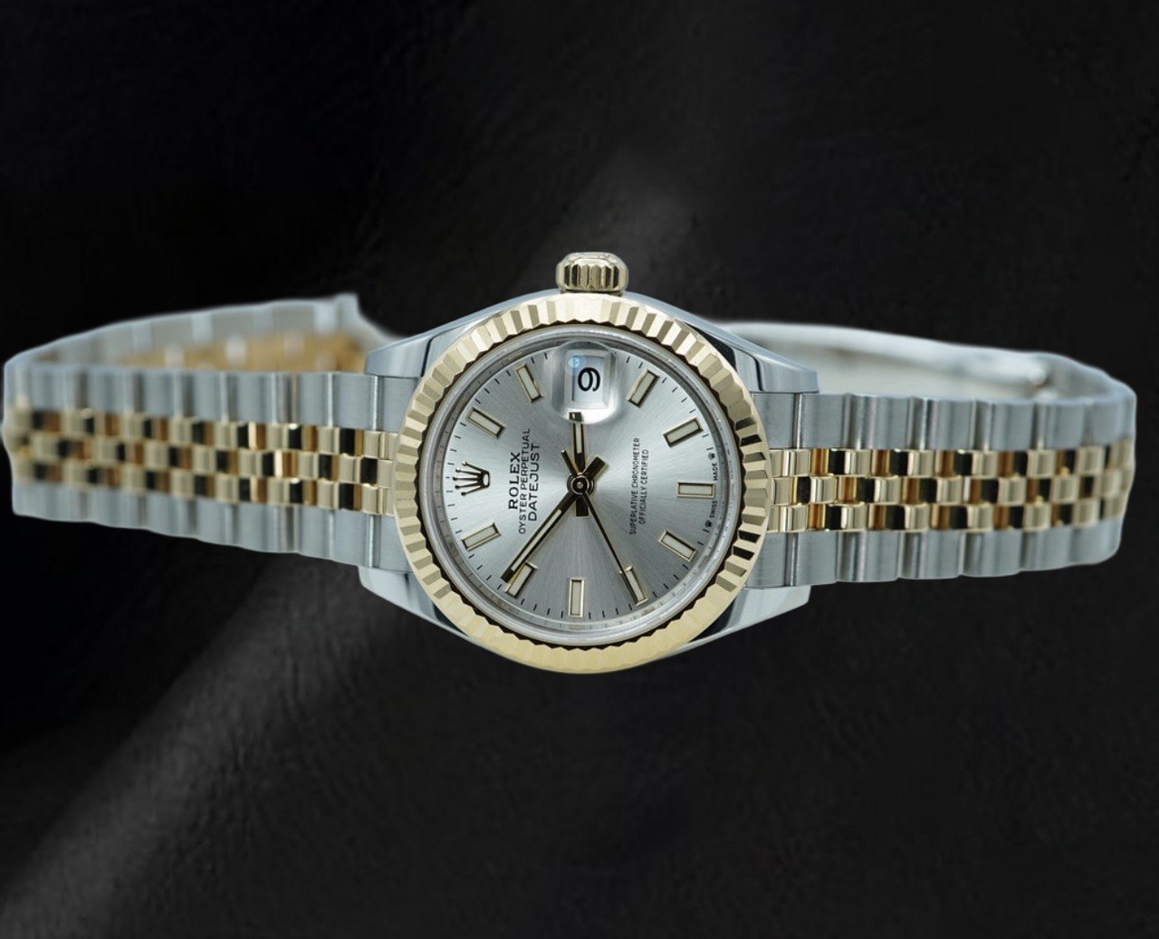 Rolex Lady-Datejust 28 mm 279173 Bicolor Uhr mit silbernem Zifferblatt und Leuchtindizes