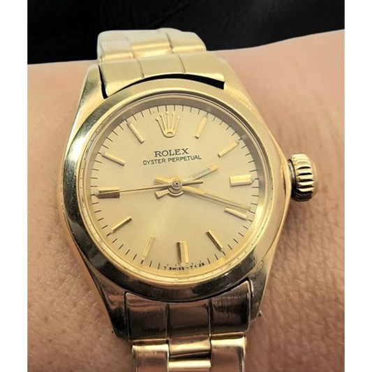 Rolex Oyster Perpetual 24 mm Champagner Stabzifferblatt Uhr Gelbgold Oyster Armband