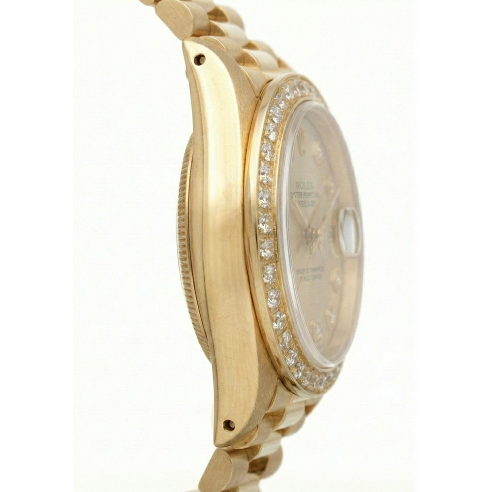 Rolex President-Uhr mit champagnerfarbenem Zifferblatt und Diamantlünette aus Gelbgold