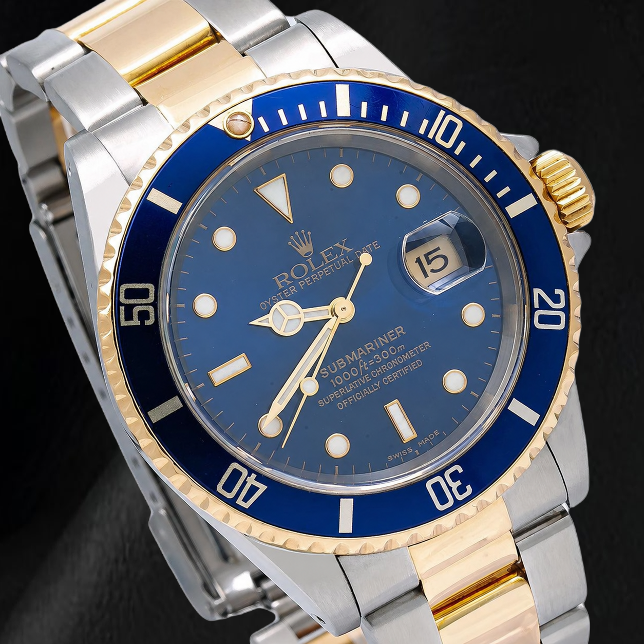Rolex Submariner Date 16613 40 mm Bicolor Uhr blaues Leuchtzifferblatt