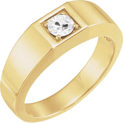 Old Mine Cut Edler Diamant Solitär-Ring in 14 Karat Gelbgold